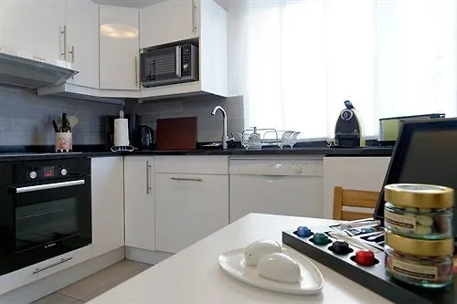 Alma Marceau Hotel apartamentowy 4*