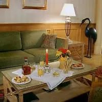 Hotel apartamentowy Alma Marceau