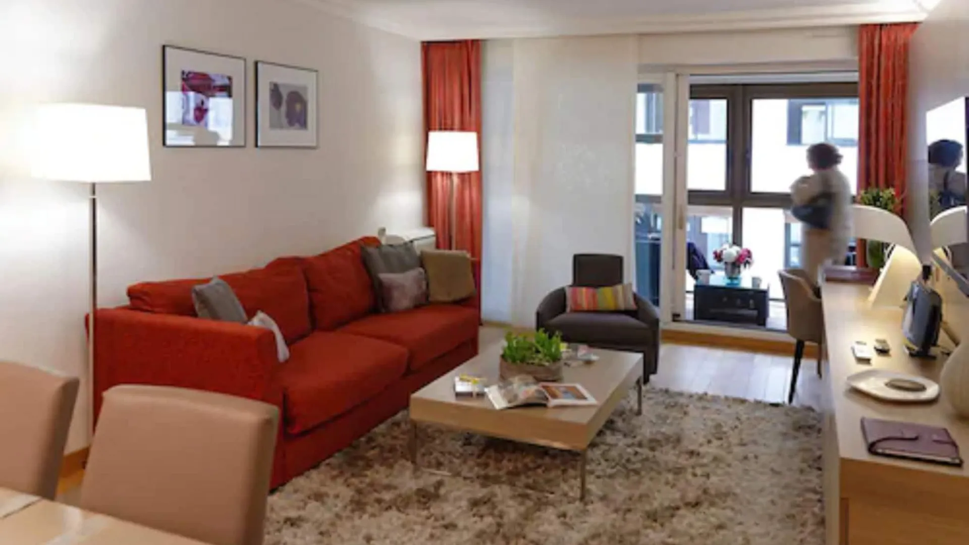 Aparthotel Alma Marceau 4*