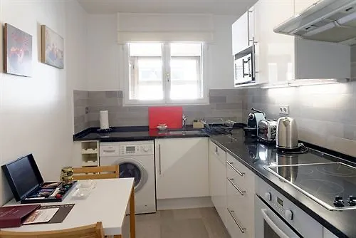Alma Marceau Aparthotel 4*
